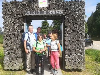 Nach 6 km begann der Premiumwanderweg Belchensteig (15.3 km und 678 Hm).