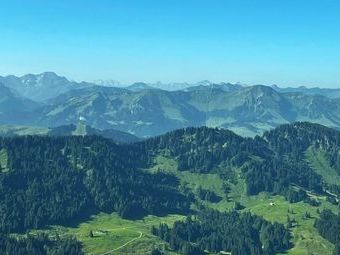 Bei herrlichem Wetter und toller Sicht ein großes Vergnügen.