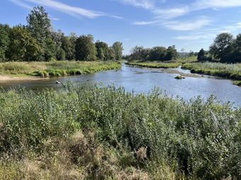 "Brigach und Breg bringen die Donau zuweg" Ab hier sind es 2.997 km bis zur Mündung in das Schwarze Meer