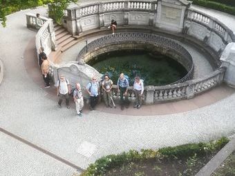 Die kunstvoll gefasste sog. Donauquelle im Schlosspark 